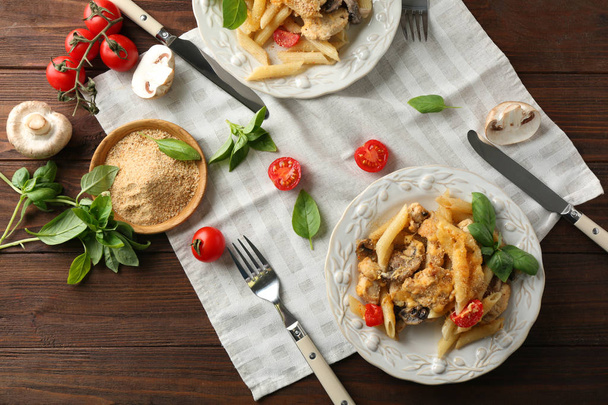 Plate with delicious turkey tetrazzini - Foto, immagini