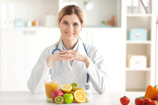Young female nutritionist   - Photo, Image