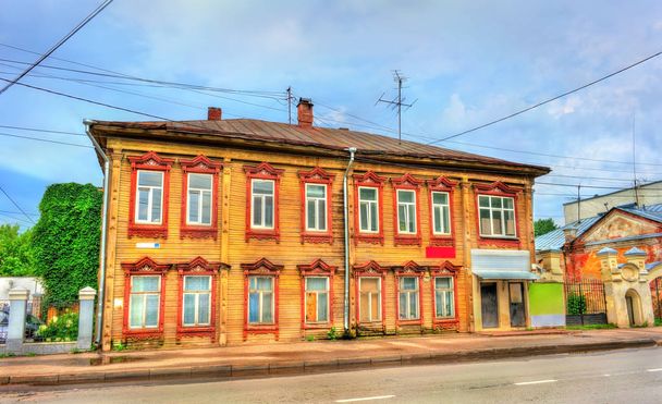 Edifício histórico na cidade velha de Kostroma, Rússia
 - Foto, Imagem