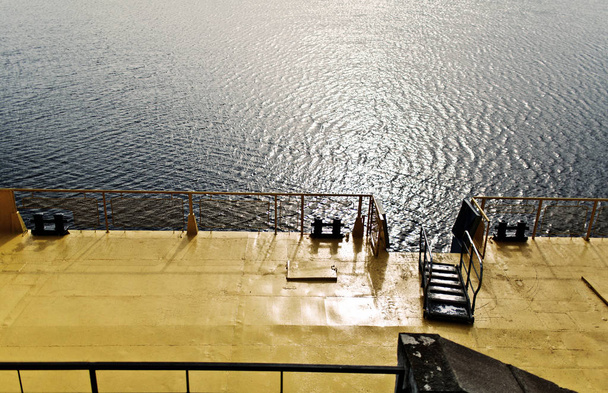 Barco barco deck vista
  - Foto, Imagem