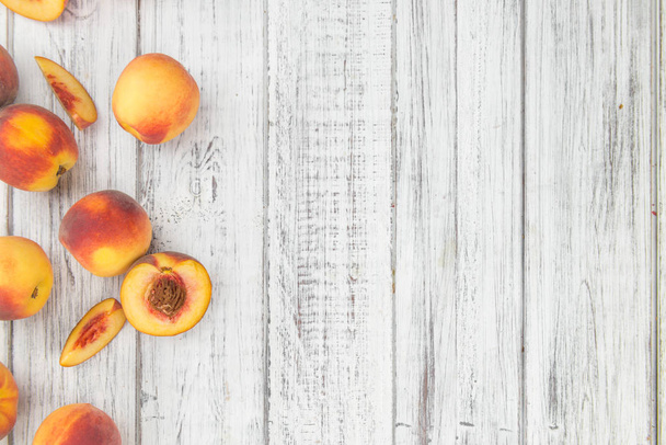 Portion of fresh Peaches  - Foto, Imagen
