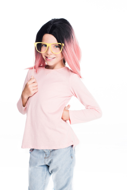 kid in pink wig - Φωτογραφία, εικόνα