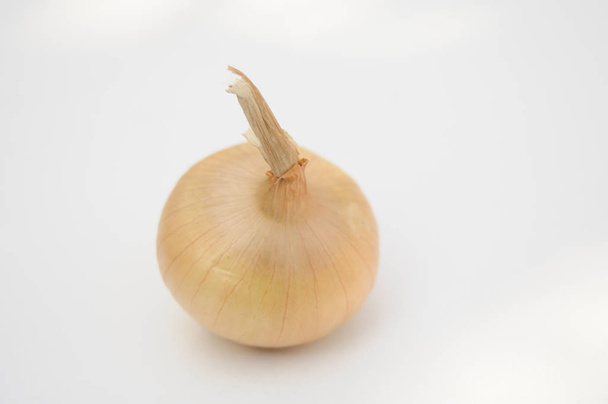 Yellow Onion isolated - Foto, afbeelding