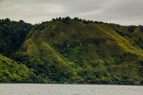 Озеро Тоба, Медан, Индонезия
 - Фото, изображение