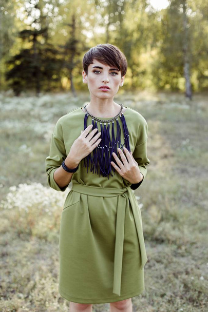 woman in elegant dress - Foto, Bild