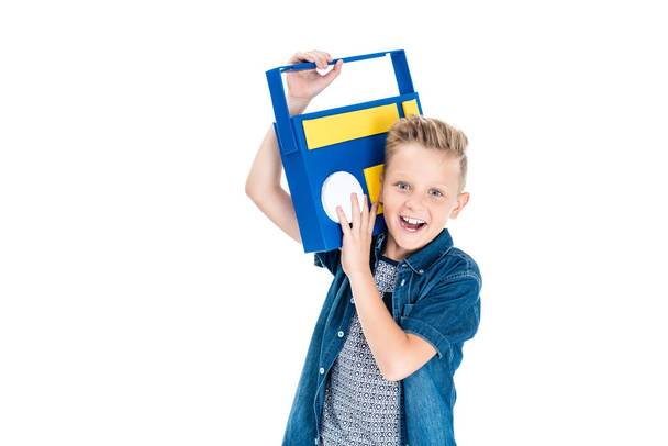 menino com gravador de papel
 - Foto, Imagem