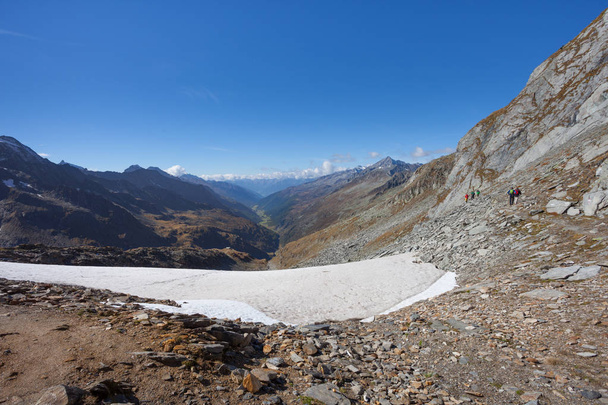 Trekking v italských Alpách; To je podzim bez lidí a okolí - Fotografie, Obrázek