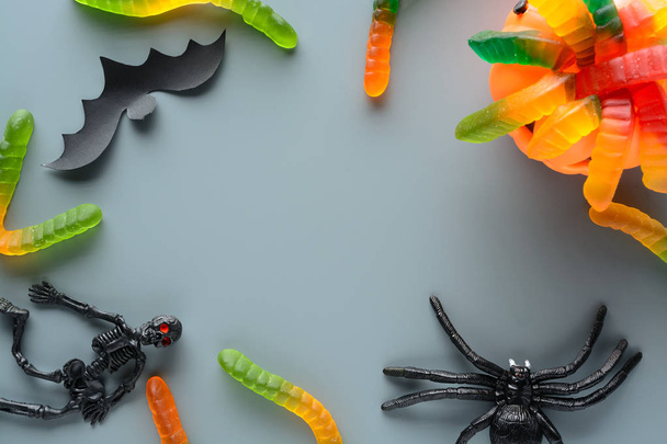 Хэллоуин праздник фон с конфетами
 - Фото, изображение