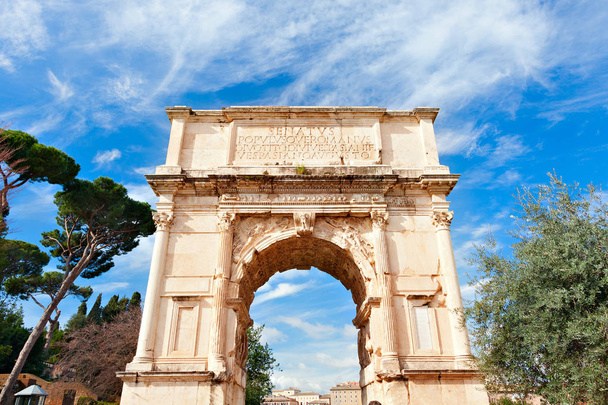 Triumphal Arch Of Titus. The Ancient Roman Forum.Rome, Italy
  - Фото, изображение