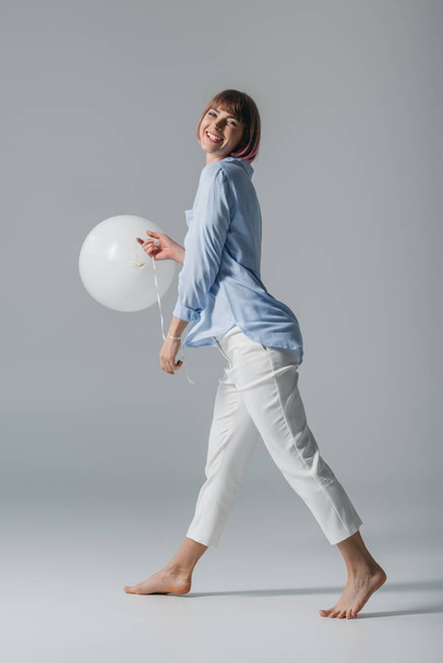 happy girl with balloon - Zdjęcie, obraz