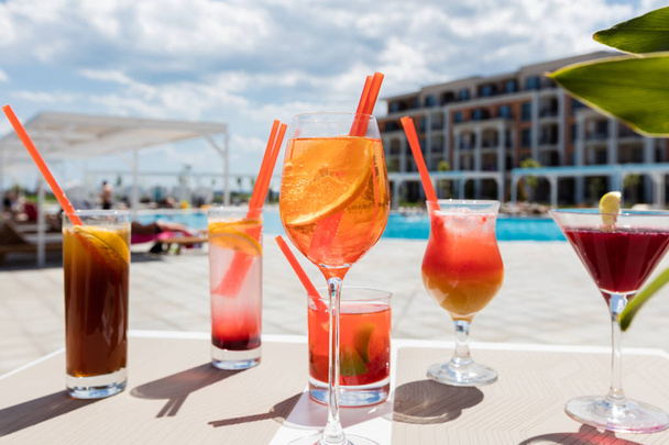 Sunny cocktails with straws - Foto, Imagem
