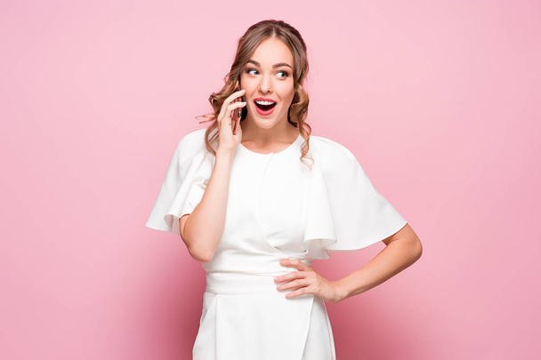 Happy woman phone talking. Face with toothy smile - Foto, imagen