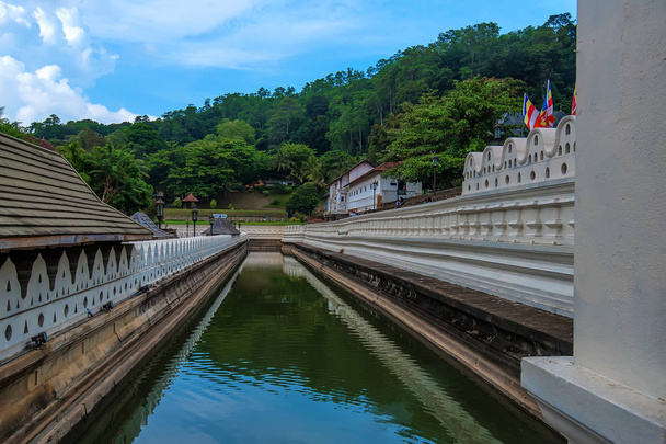 Temple of the Sacred Tooth Relic - Photo, Image