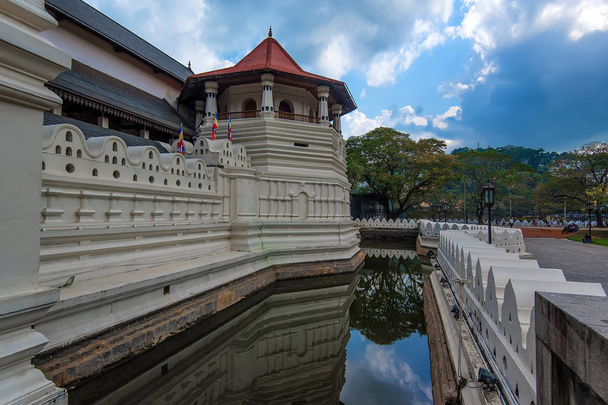 Temple of the Sacred Tooth Relic - Photo, Image