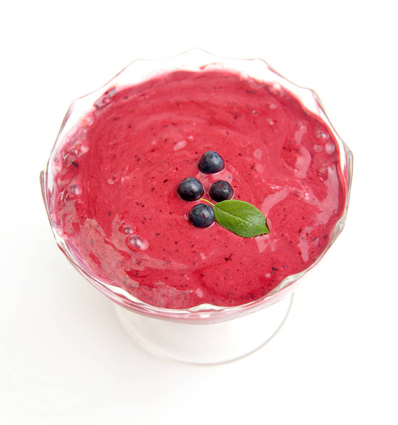 Organic Blueberry Fresh Smoothy made with fresh ingredients and  - Фото, изображение