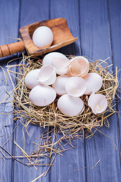 some fresh eggs - Foto, Bild