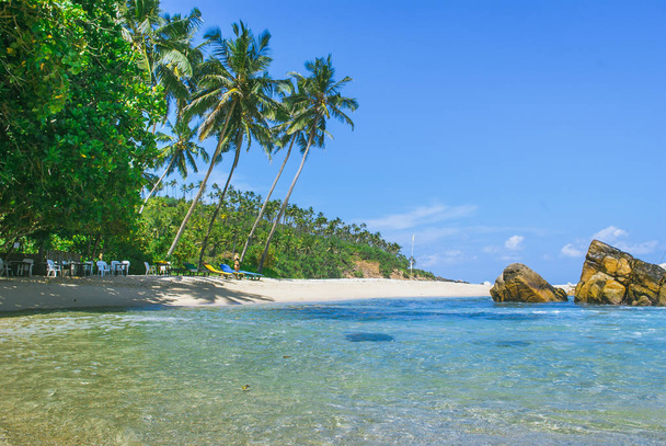 Playa secreta en Mirissa, Sri Lanka
 - Foto, Imagen