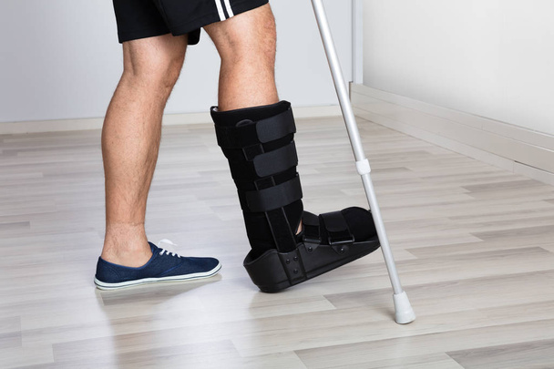 Injured Person's Leg - 写真・画像