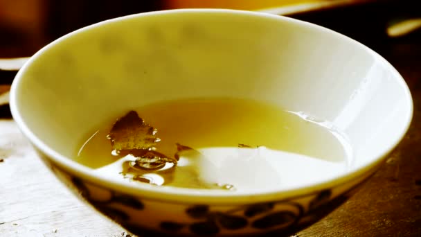 Tetera verter té, costumbres antiguas de leisure.china, Japón, agua, vapor
. - Metraje, vídeo