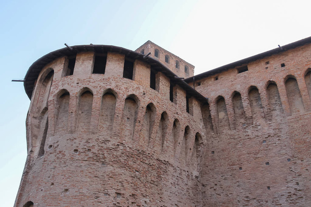 イタリア、ヴィニョーラ、印象的な古代の要塞 - 写真・画像