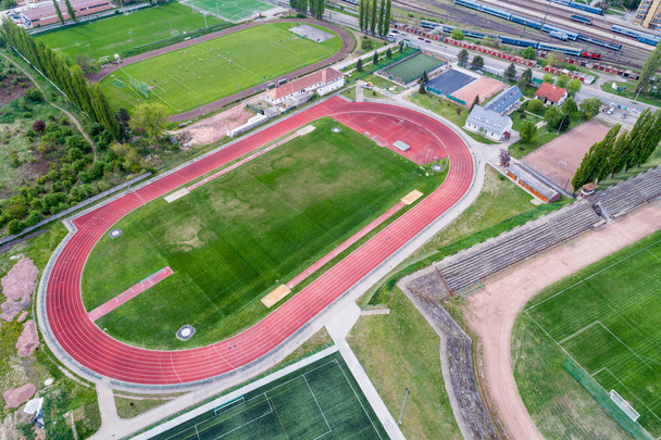 Vista do campo de futebol
  - Foto, Imagem