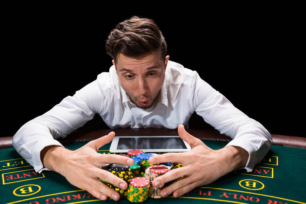 happy player online poker - Photo, Image