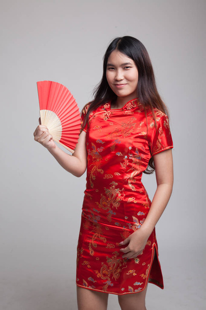 Asian girl in chinese cheongsam dress - Fotografie, Obrázek