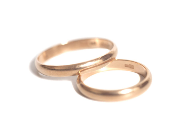 Two golden wedding rings  - Foto, Bild