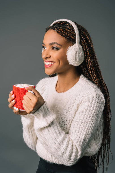 girl drinking hot chocolate with marshmallows - Photo, Image