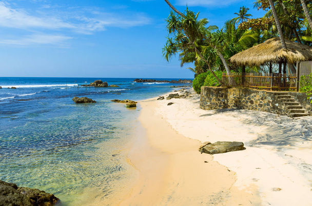 Tropical beach in Sri Lanka - Foto, imagen
