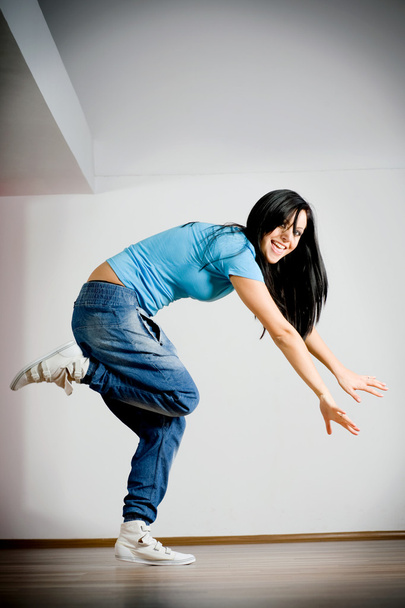 Mulher dançarina
 - Foto, Imagem