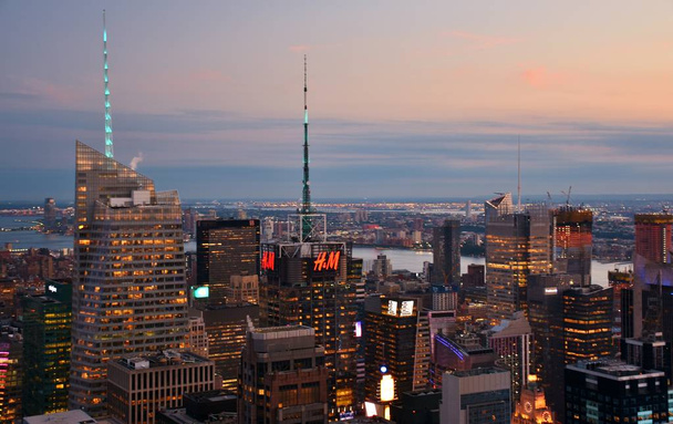 Skyline of Times Square at Sunset - Фото, изображение