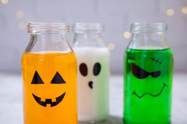 Halloween drinks for a kids party - Valokuva, kuva