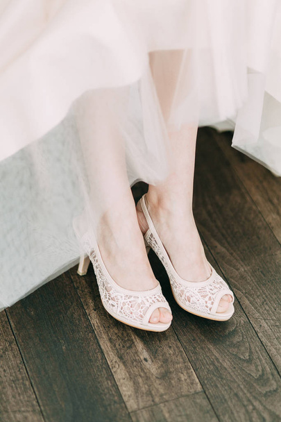 wedding shoes bride - Фото, изображение