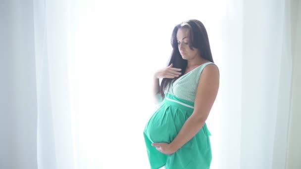 sensazione di gravidanza prima del parto
 - Filmati, video