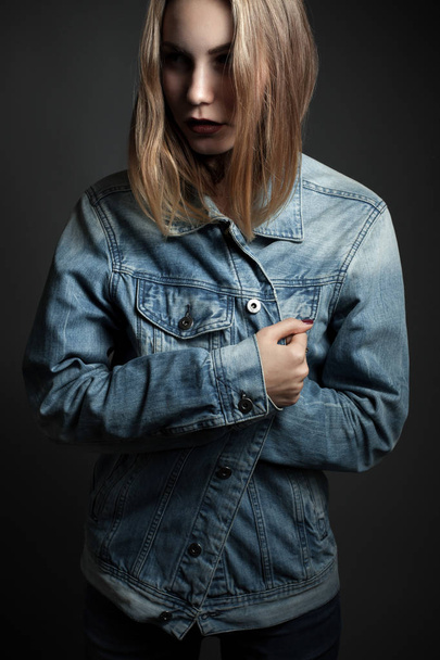 Woman in denim jacket - Fotoğraf, Görsel