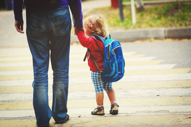 father and little daughter go to school or daycare - Fotoğraf, Görsel