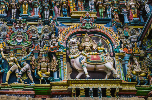 Templo hindu Meenakshi em Madurai
, - Foto, Imagem