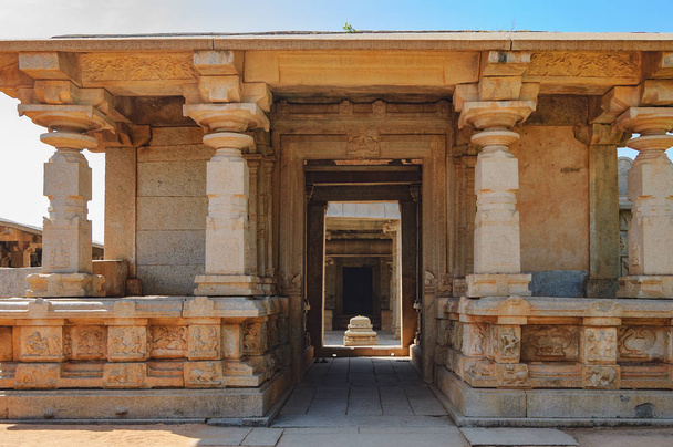 Χαζάρα Rama ναός στην Hampi, επαρχεία Karnataka της Ινδίας - Φωτογραφία, εικόνα