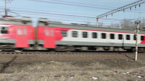 rychlost osobní elektrický vlak v pohybu - Záběry, video