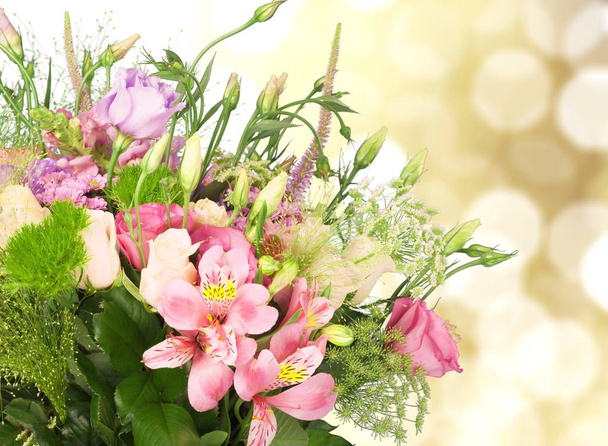 Beautiful Lilies Flowers Bouquet   - Photo, Image