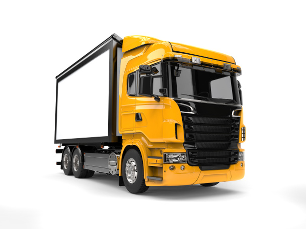 黄色の現代重い輸送トラック - 写真・画像