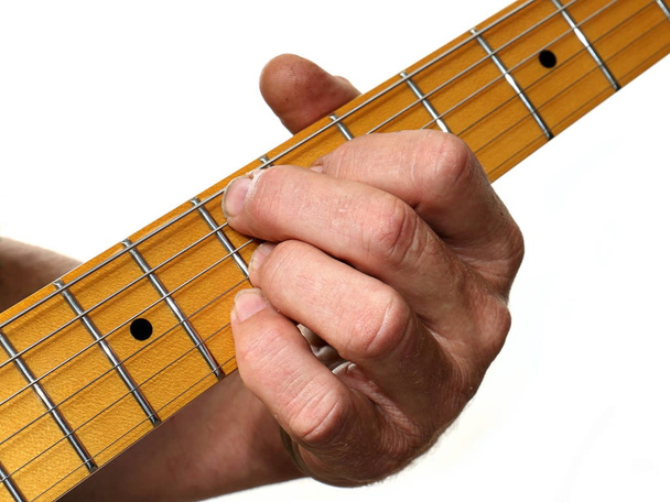 Крупный план гитарных аккордов на белом фоне
 - Фото, изображение