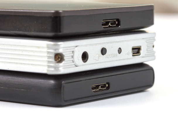 Внешний жесткий диск с кабелем USB
 - Фото, изображение
