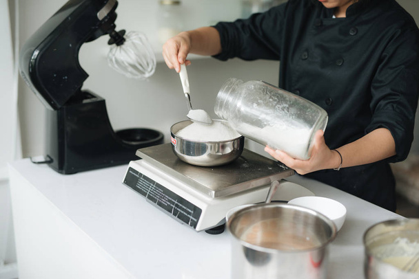 Bakery chef making dough - Φωτογραφία, εικόνα