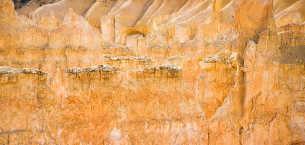 Красивый пейзаж Брайс-Каньона с великолепной каменной формой
 - Фото, изображение