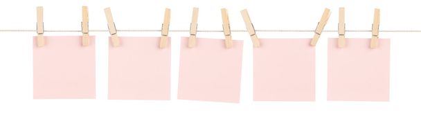 ピンクの固定ノート - 写真・画像