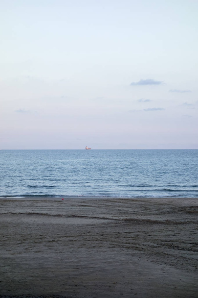 A praia de Castellon
 - Foto, Imagem