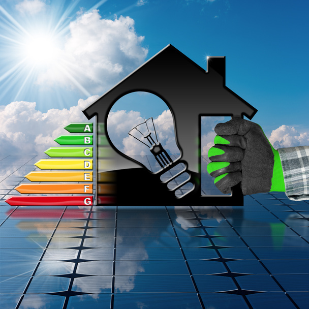 Eficiência Energética - Casa em um Painel Solar
 - Foto, Imagem