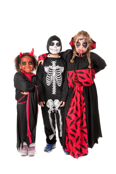 Niños en Halloween
 - Foto, Imagen